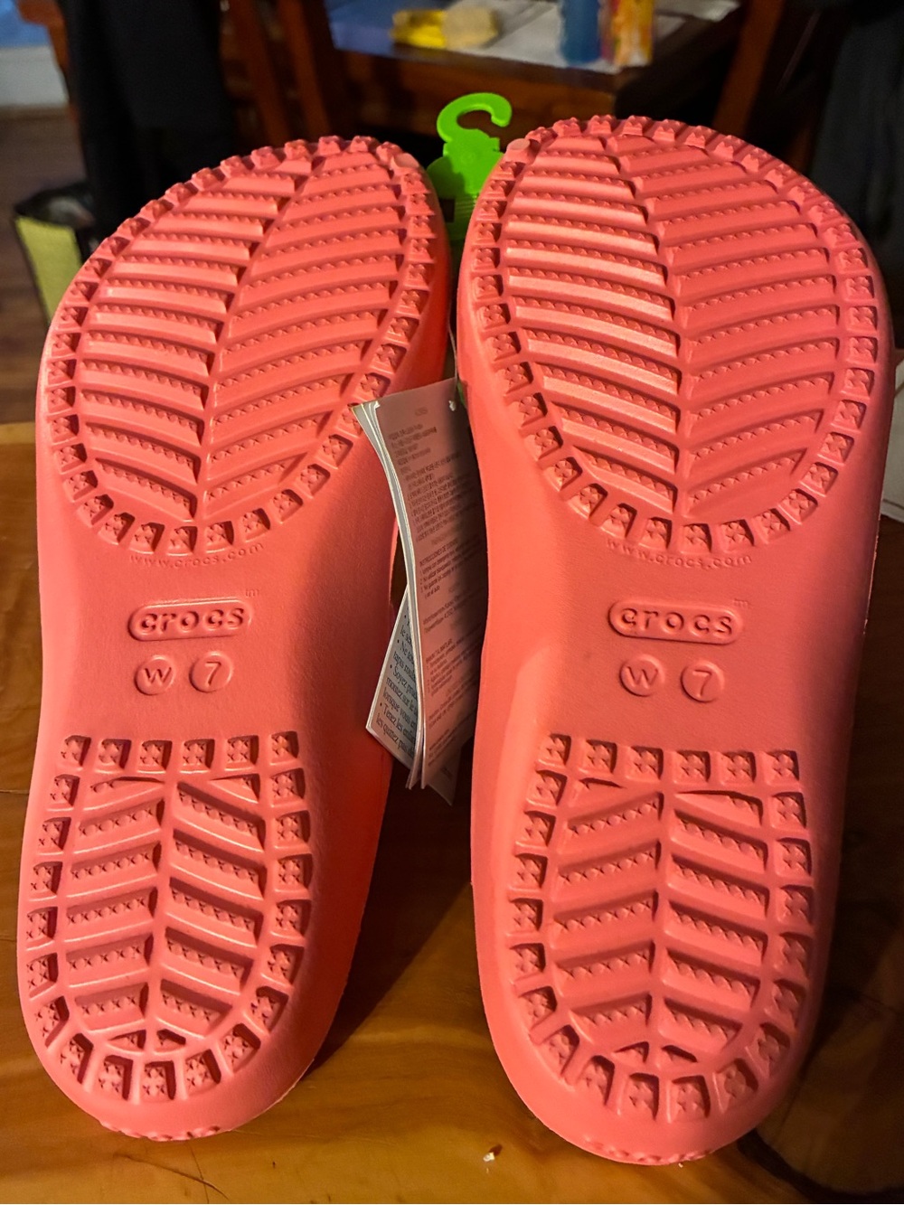 CROCS Coral Slide Sandals in Vibrant Coral #45 - Picture 2 of 3